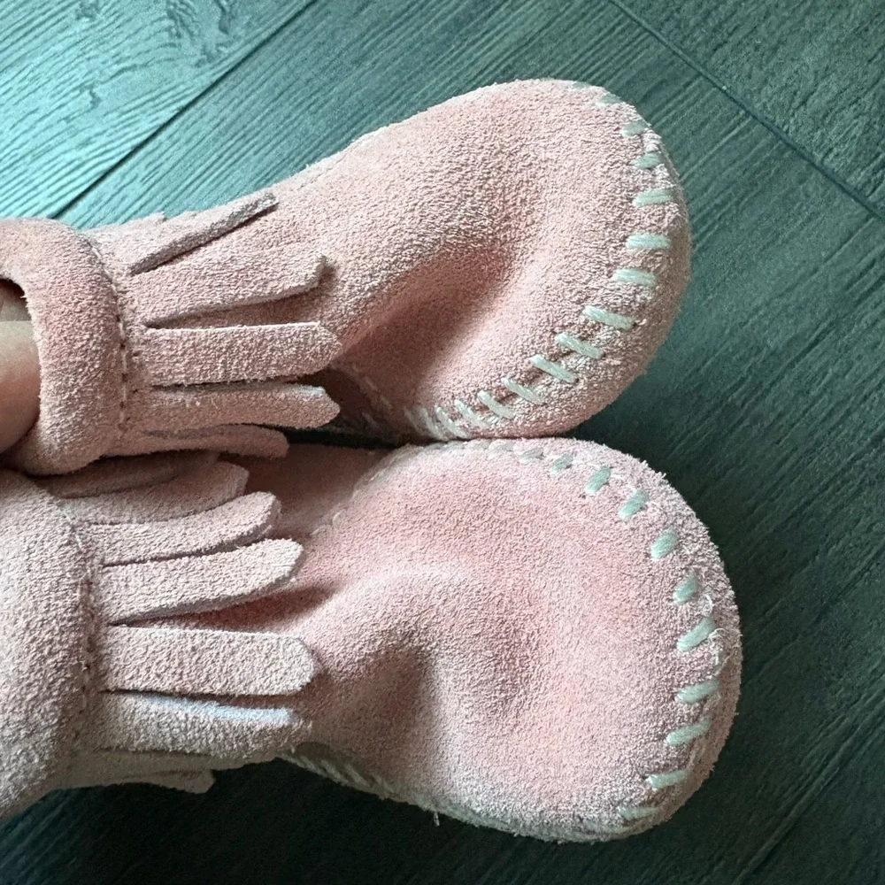 Minnetonka Infant Girls Pink Moccasin Shoes Style #1180 Back Flap Bootie Size 1